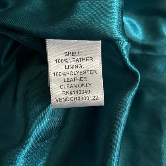 Metrostyle Size 6 Leather Jacket Coat Blue Ruffled Neck Waist Zip Front Diamond - Picture 5 of 5